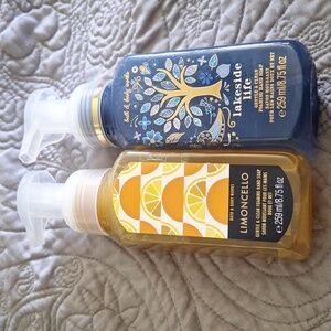 Bath & Body Works foaming Hand Soap x 2. Never opened!